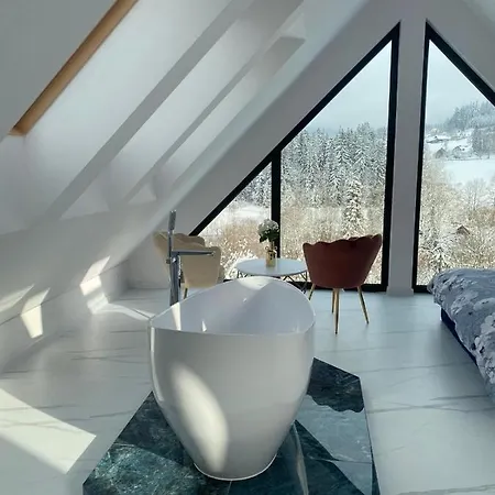 Black Diamonds Hill Villa *